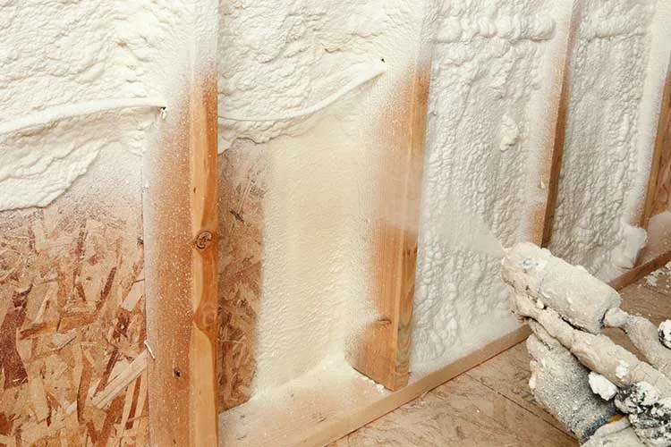 Spray-Foam-Insulation-Repair-Services (1)